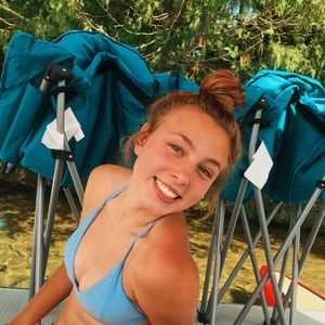 Meet your Posher, Isabelle